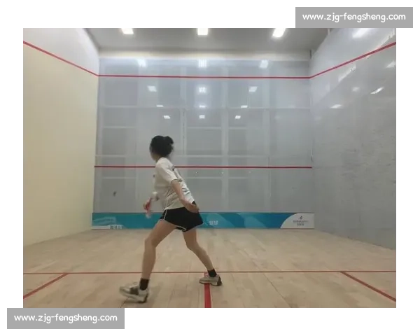 壁球不简单:燃脂赛跑步,战术藏博弈