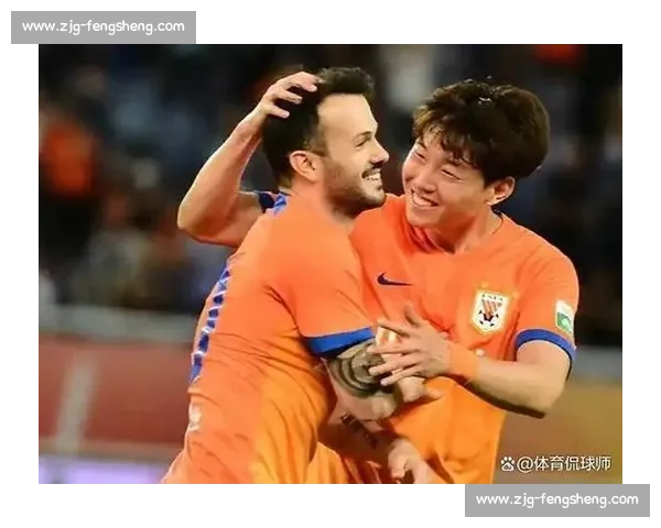 王大雷晒照引恐慌!瓦科续约陷僵局,泰山球迷怕了 “合影定律” 王大雷晒照引恐慌!瓦科续约陷僵局,泰山球迷怕了 “合影定律”